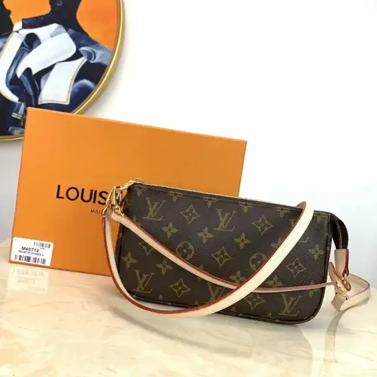 First bags ru POCHETTE Louis Vuitton ACCESSOIRES 0521